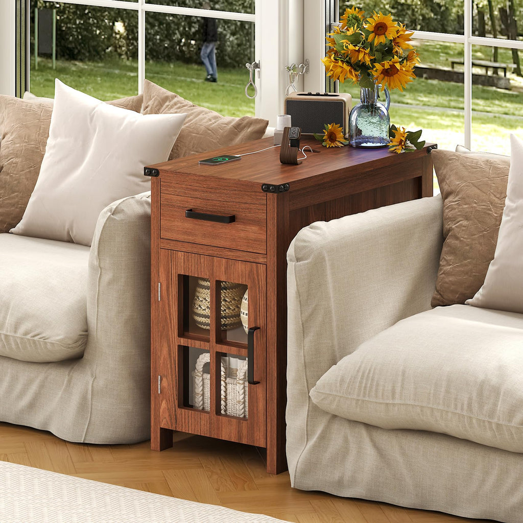 End Table with Charging Station I9423