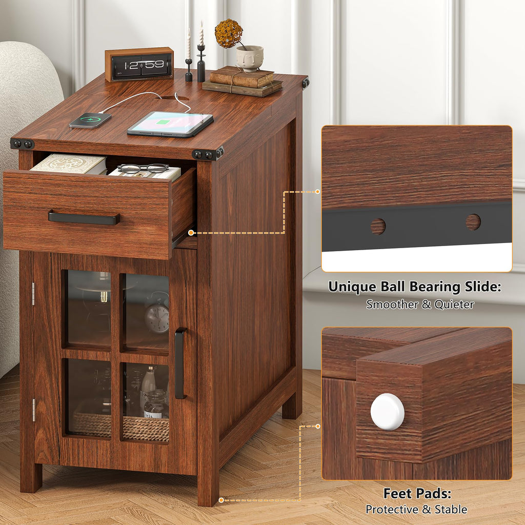 End Table with Charging Station I9423